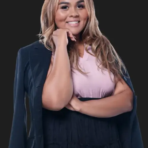 Portrait of Maria Nuñez, owner of Home Pros